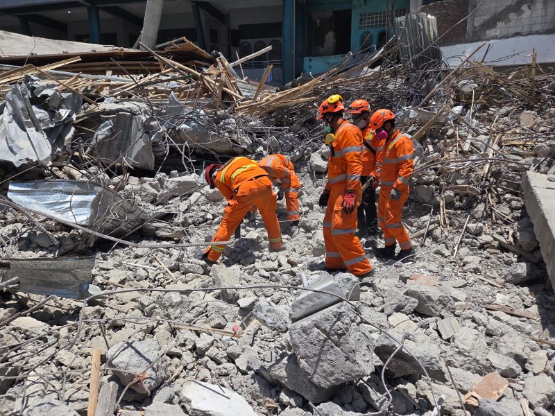 (Foto: Basarnas Surabaya)